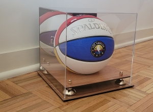 Collezione di pallacanestro acrilico in plexiglas trasparente 