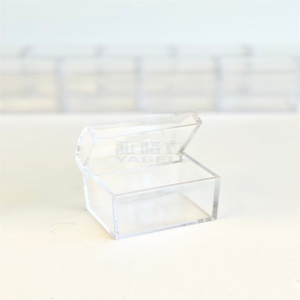 contenitore per bomboniere in acrilico trasparente
 