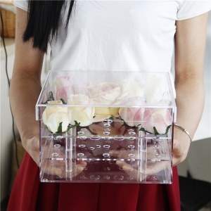 speciale scatola di fiori in acrilico trasparente 16 rose personalizzata 
