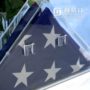 Vetrina per cimeli della bandiera americana in acrilico trasparente
 