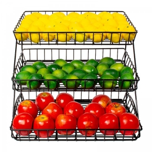 Portafrutta in metallo a più livelli