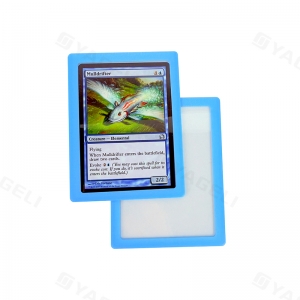Bustine protettive personalizzate premium e toploader rigidi 