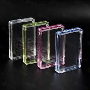 Custodia magnetica singola in acrilico di alta qualità resistente ai raggi UV, certificata PSA CGC BGS. 