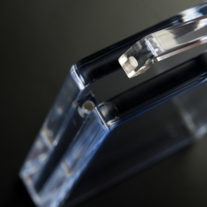Produttore leader di custodie magnetiche in acrilico per certificati PSA/CGC/BGS | YAGELI 
